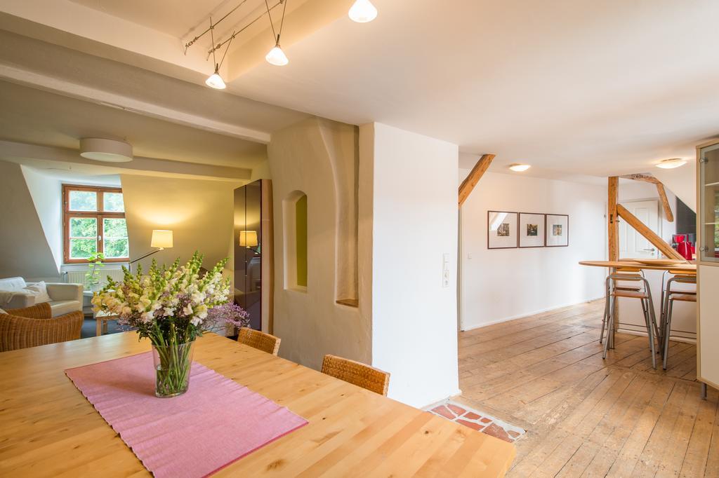 "Goethezimmer" Ferienwohnung Und Zimmer Am Burgplatz Výmar Exteriér fotografie