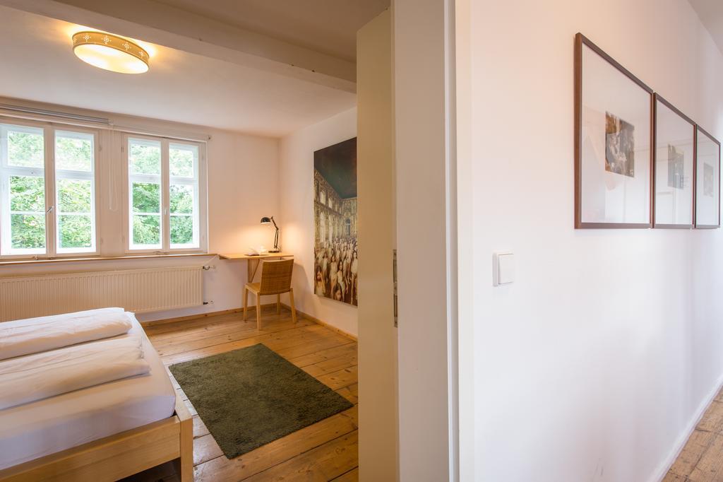 "Goethezimmer" Ferienwohnung Und Zimmer Am Burgplatz Výmar Exteriér fotografie